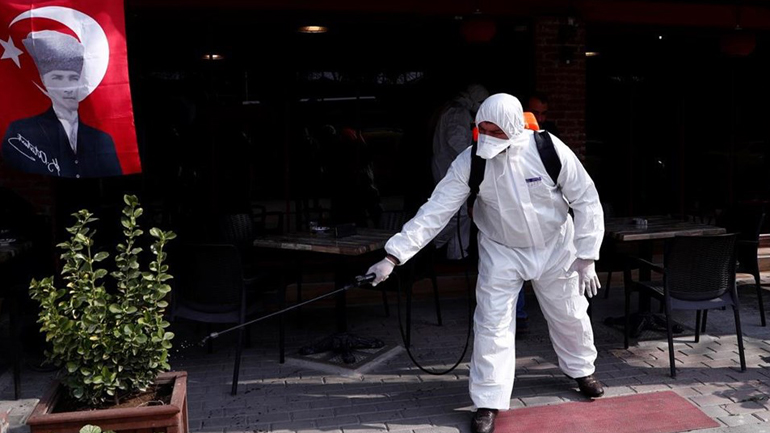 Τουρκία: Πάνω από 7.800 κρούσματα του νέου κορωνοϊού