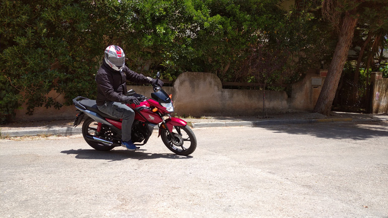 Εξαιρετική η συμπεριφορά του στο δρόμο με έμφαση στην ευελιξία και την άνεση.