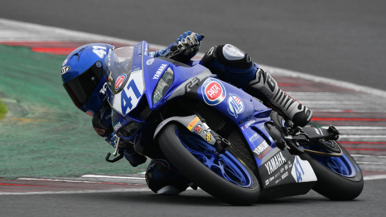 Στο πλευρό ακόμα ενός Έλληνα αθλητή η Yamaha