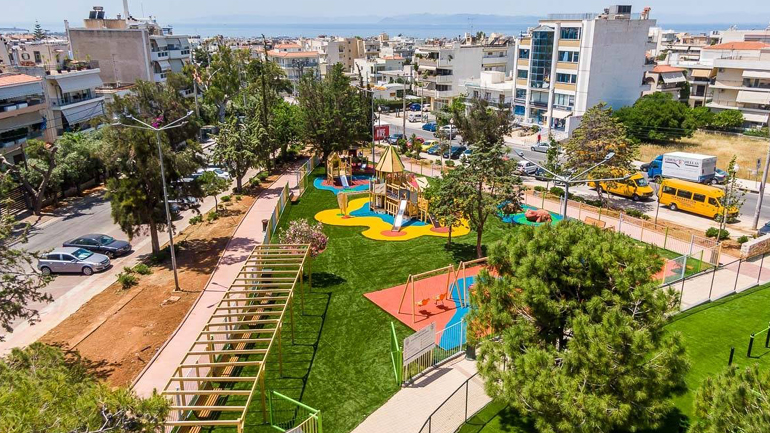 Μια παραμυθούπολη γεννήθηκε στην πλατεία Μακεδονίας στη Γλυφάδα