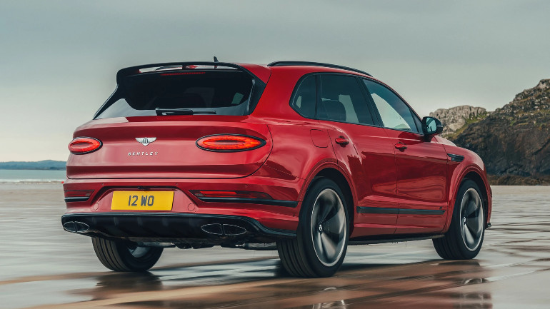 Επιβλητικό SUV με σπορ αισθητική που την καταλαβαίνεις από όποια πλευρά και αν το κοιτάξεις.