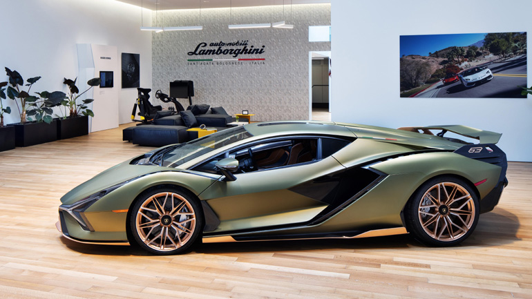 Πωλείται ή δεν πωλείται η Lamborghini;