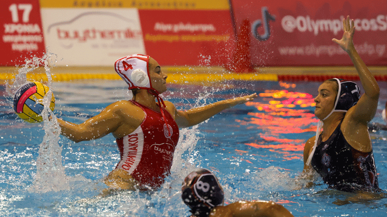 Πόλο γυναικών: Έκανε το πρώτο βήμα για το τρεμπλ ο Ολυμπιακός, 11-6 τη Βουλιαγμένη