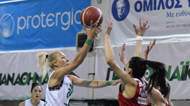 Χατζηνικολάου για Ολυμπιακό: «Με ρίξατε στον Καιάδα»