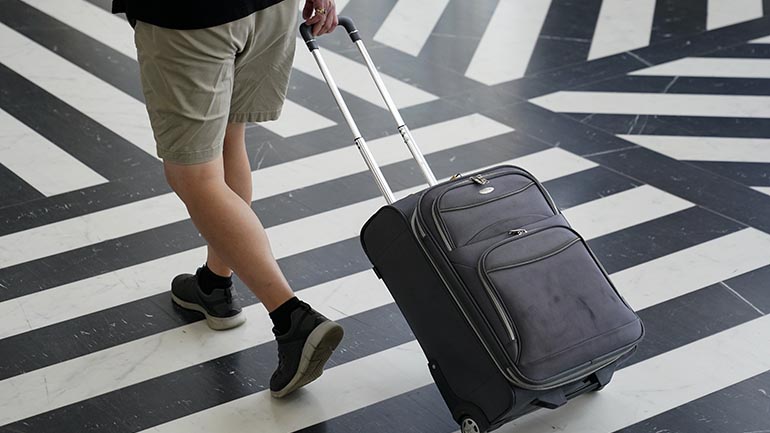 Η Γαλλία αποφασίζει «υποχρεωτική απομόνωση» για τους ταξιδιώτες που προέρχονται από το Ηνωμένο Βασίλειο