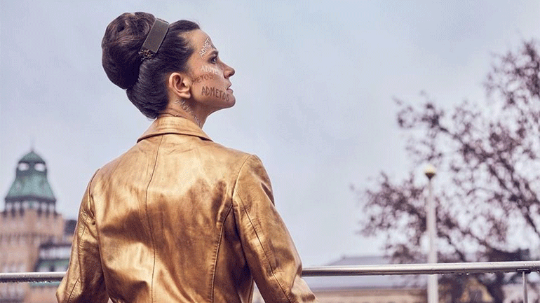 Έ. Παπακωνσταντίνου: Η Ελληνίδα που σκηνοθετεί φέτος στο Φεστιβάλ της Αβινιόν και στο Βασιλικό Θέατρο της Σουηδίας