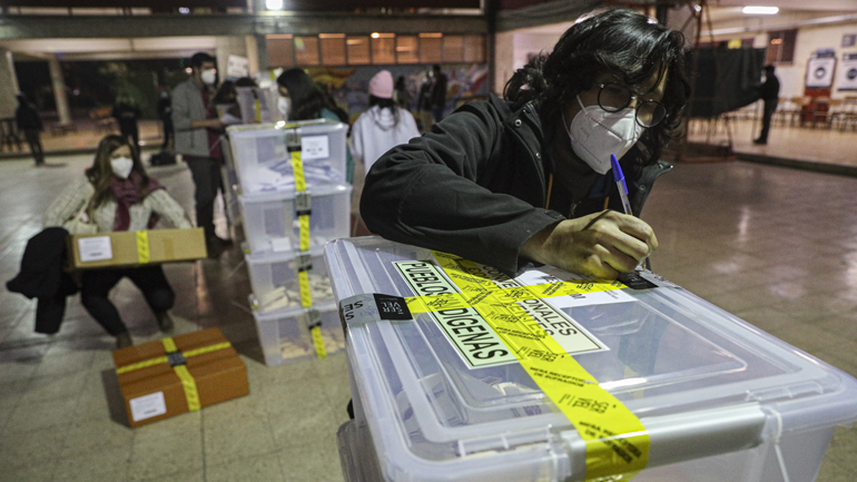 Χιλή: Να ξαναγίνει υποχρεωτική η συμμετοχή στις εκλογές προβλέπει νομοσχέδιο που ενέκρινε η Βουλή