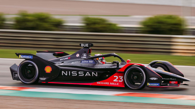 Με το μονοθέσιο της Nissan στη Formula E ο Ελβετός οδηγός τερμάτισε το 2019 στη 2η θέση.