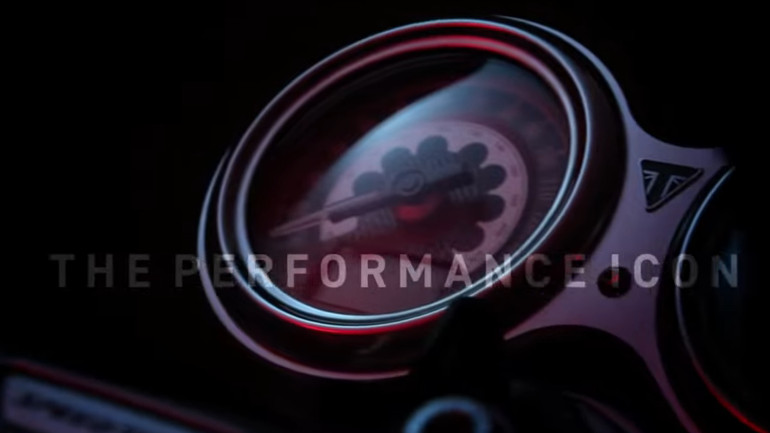 Το στρογγυλό ψηφιακό όργανο είναι το μοναδικό που αφήνει να διαρρεύσει το βίντεο της Triumph.