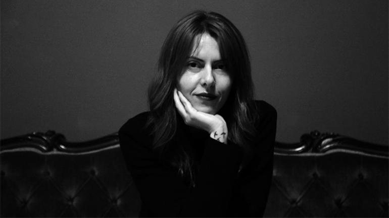 «Μια γυναίκα απολογείται»: Η έμφυλη κακοποίηση στο επίκεντρο της νουβέλας της Μαρίας Λούκα