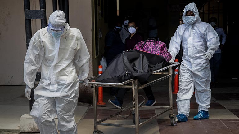 Ουκρανία: Ο αριθμός των νεκρών από την πανδημία ξεπέρασε τις 50.000