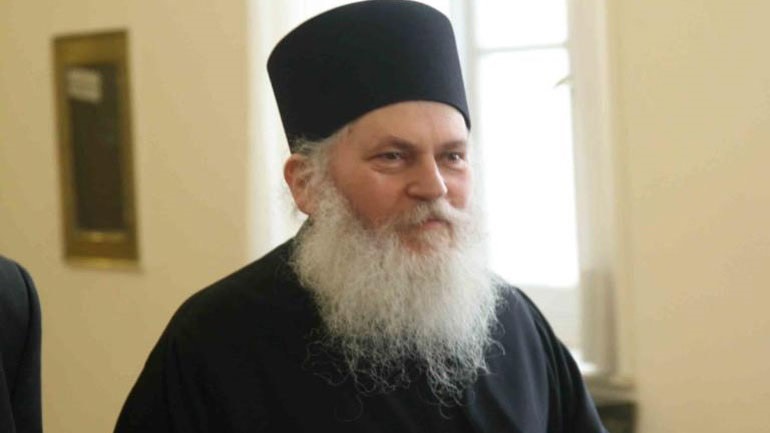 Ηγούμενος Εφραίμ: Μεταφέρεται εσπευσμένα στον «Ευαγγελισμό» – Βρέθηκε θετικός στον κορωνοϊό