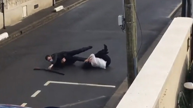  Ένοπλη γυναίκα συνελήφθη από την αστυνομία