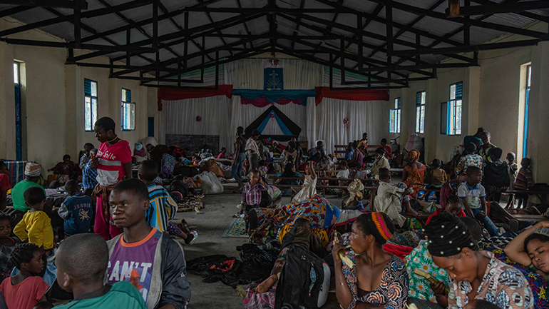 Κονγκό: 400.000 εκτοπισμένοι μετά την εκκένωση της Γκόμας – Πιθανή η έκρηξη του ηφαιστείου Νιραγκόνγκο