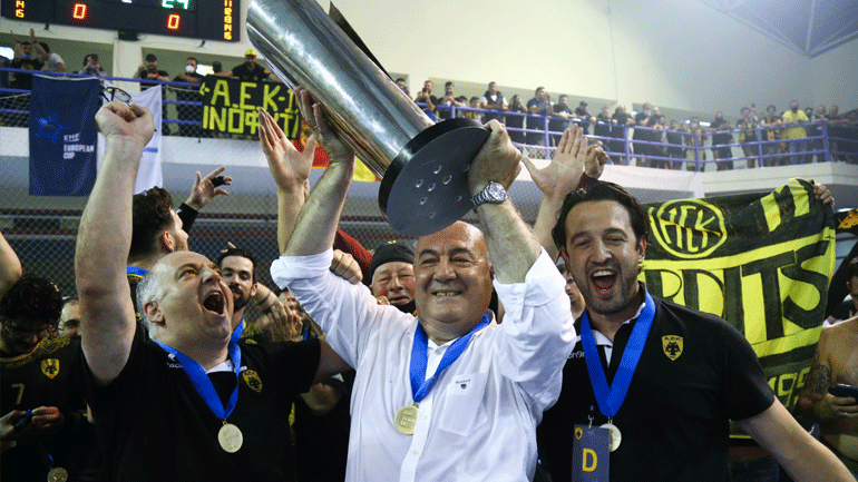 Παπασταμάτης: «Φέραμε την ΑΕΚ εκεί που της αξίζει»