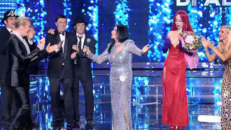 Ζωζώ Σαπουντζάκη: Η λαμπερή της εμφάνιση στον τελικό του «Your Face Sounds Familiar-All Star»