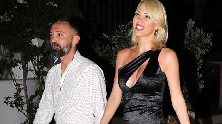 H Σάσα Μπάστα θα γίνει μανούλα για δεύτερη φορά – Οι πρώτες φωτογραφίες με φουσκωμένη κοιλίτσα