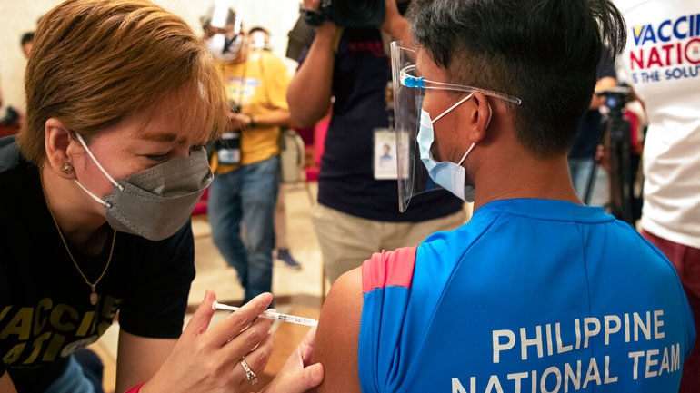 Κίνα: Αυξάνεται η ετήσια παραγωγή εμβολίου κατά της COVID-19 σε 1 δισ. δόσεις