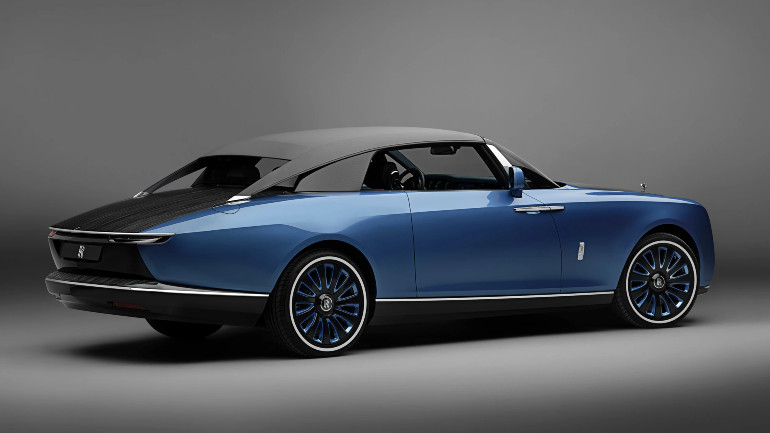 Η οροφή δεν ανοίγει... απλά αφαιρείται αν θέλεις να πάρεις τον αέρα σου!