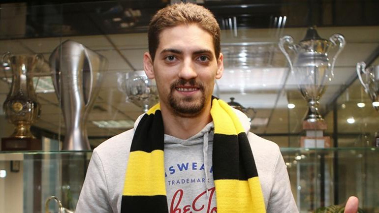 Στάνκοβιτς: «Να γίνω πρωταθλητής και με την ΑΕΚ»