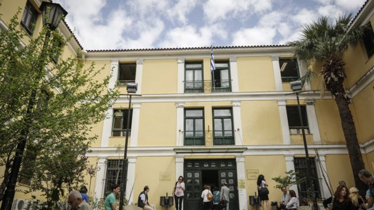 Στον εισαγγελέα ο δράστης που αποπειράθηκε να απαγάγει ανήλικη στη Ραφήνα