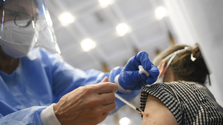 Ισημερινός: Σχέδιο για τον εμβολιασμό 9 εκατ. πολιτών σε 100 ημέρες