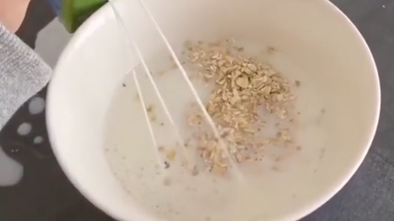 Γάλα απευθείας από τον μαστό της αγελάδας