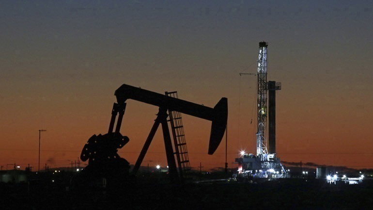 Μεικτές τάσεις στις τιμές του πετρελαίου