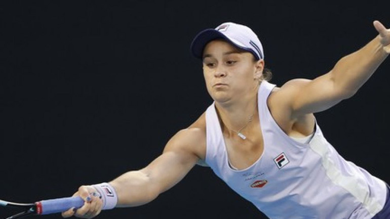 Ρολάν Γκαρός: Εγκατέλειψε η Μπάρτι