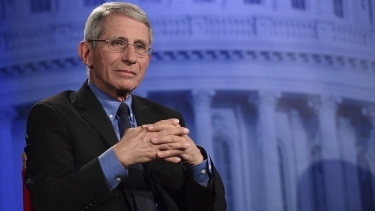 Ο Άντονι Φάουτσι καλεί την Κίνα να δημοσιεύσει τα ιατρικά αρχεία εργαζομένων στο εργαστήριο της Γουχάν