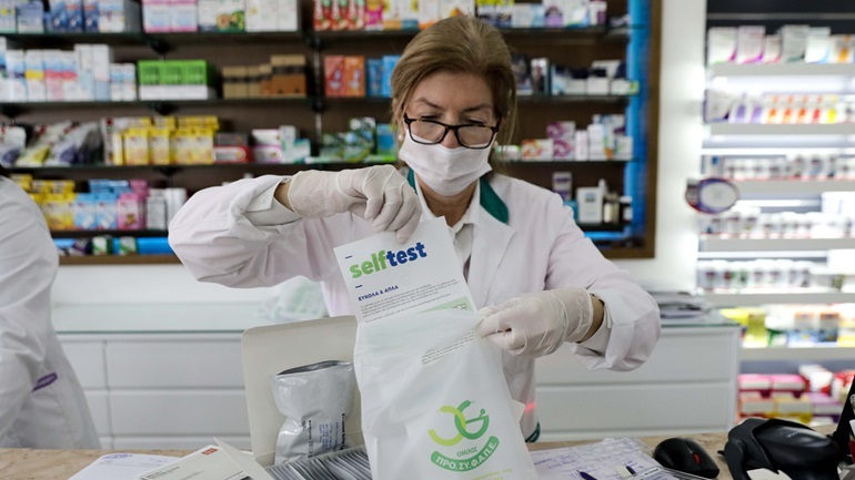 Self test: Τρία θα προμηθευτούν οι εργαζόμενοι στον ιδιωτικό τομέα την εβδομάδα 7-13 Ιουνίου