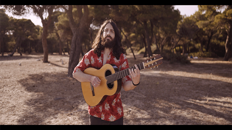 Ο εγγονός του Μίκη Θεοδωράκη στο νέο του single  «Angelos TP – “Honest”»