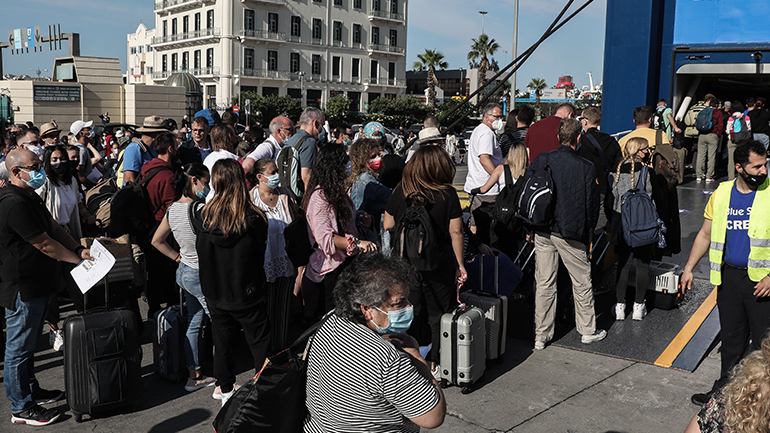Διαθέσιμη η Ηλεκτρονική Δήλωση Υγείας για ταξίδια με πλοίο – Η διαδικασία απόκτησης