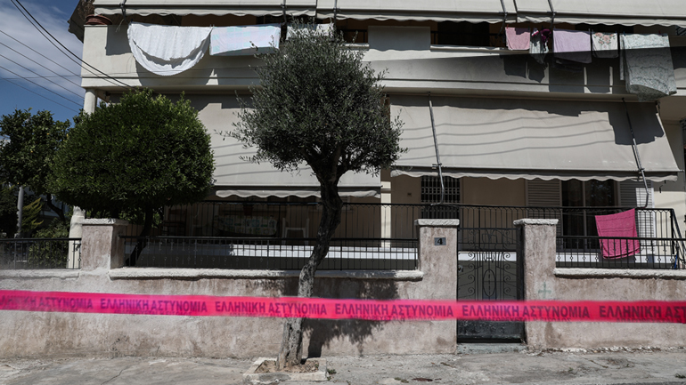 Δολοφονία για ένα τριώροφο και δύο καθαριστήρια ρούχων Δολοφονία για ένα τριώροφο και δύο καθαριστήρια ρούχων