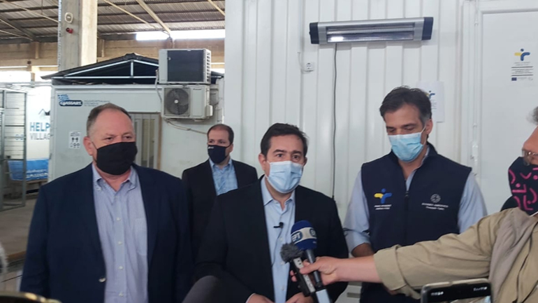 Μηταράκης: Θέμα ημερών η ολοκλήρωση του εμβολιασμού αιτούντων άσυλο