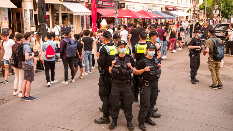 Γερμανία: Σε 2.294 ανέρχονται τα νέα κρούσματα το τελευταίο 24ωρο
