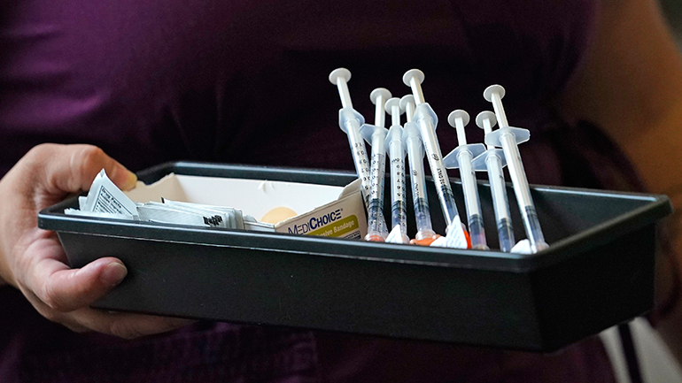 Ρεκόρ εμβολιασμών σημειώθηκε την Παρασκευή στην Ιταλία