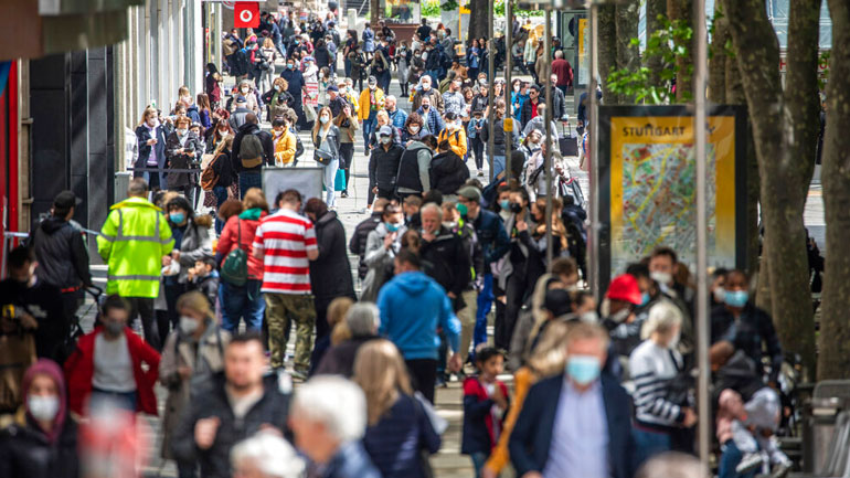 Γερμανία: Σε 2.440 ανέρχονται τα νέα κρούσματα του ιού