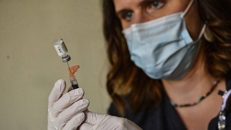 Βέλγιο: Πράσινο φως στον εμβολιασμό νέων 16-17 ετών