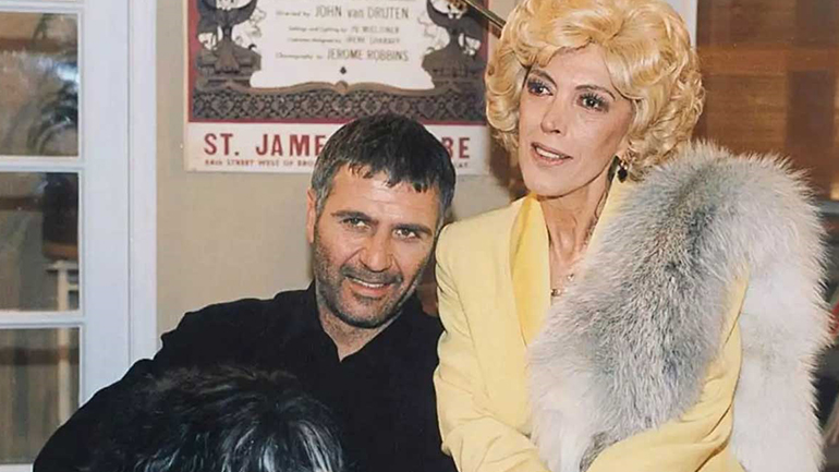 Ντίνα Κώνστα: Εγκατέλειψε την Αθήνα η «Ντένη Μαρκορά»