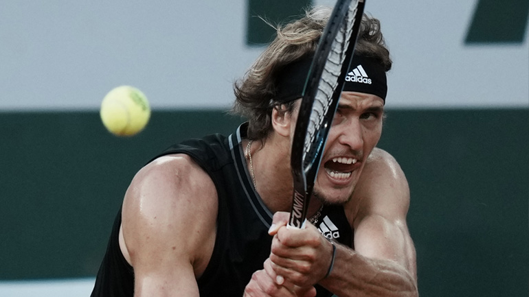 Ρολάν Γκάρος: Διά περιπάτου στα ημιτελικά ο Ζβέρεφ