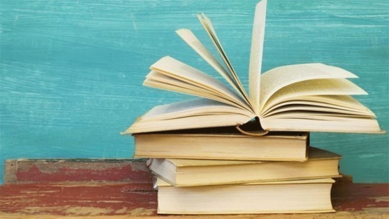 Οι τελικές λίστες για τα βραβεία αναγνώστη