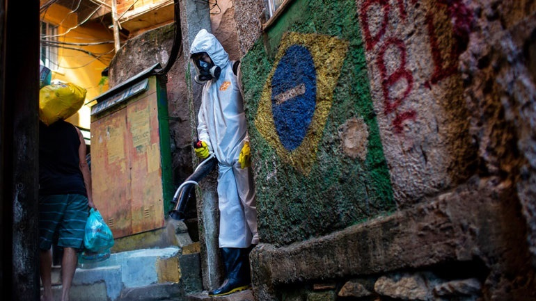 Covid-19: 2.378 θάνατοι το τελευταίο 24ωρο στη Βραζιλία