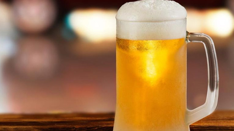 Μια μπύρα έκανε άνω-κάτω την Εθνική Σουηδίας!