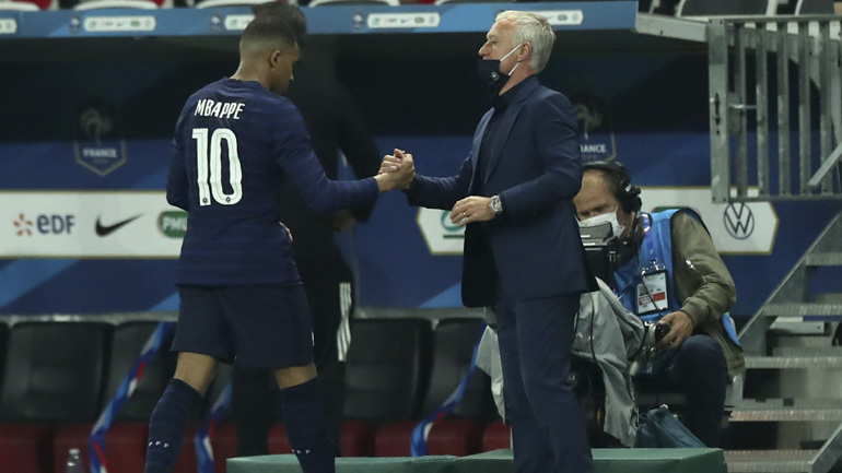 Ντεσάμπ: «Μπορούσαμε να βάλουμε περισσότερα γκολ»