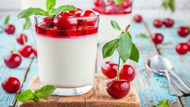 Πανακότα με κεράσια