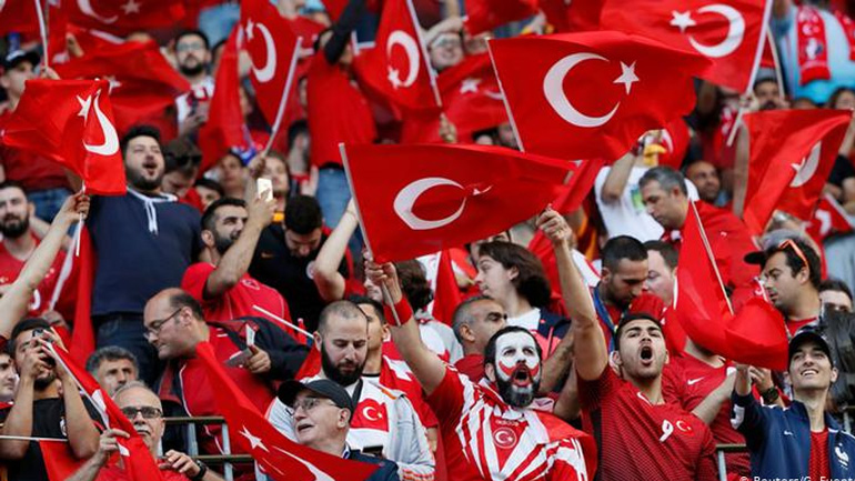 Euro 2020: Μέγα θέμα με τους Τούρκους φιλάθλους για την πρεμιέρα λόγω… Σένγκεν