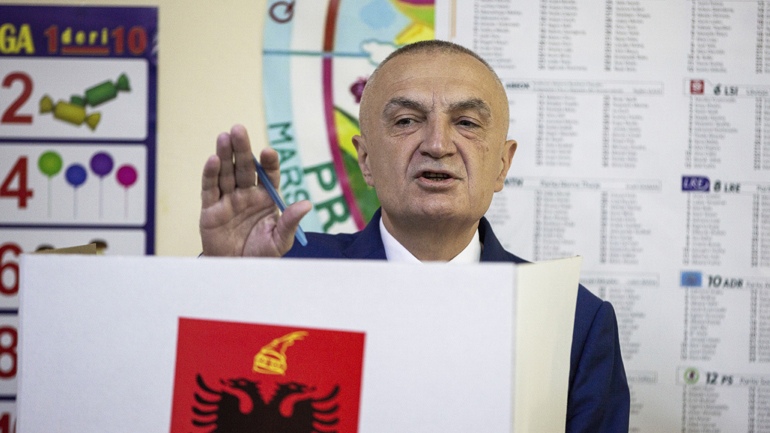 Αλβανία: Την αποπομπή Μέτα από το προεδρικό αξίωμα αποφάσισε η Βουλή