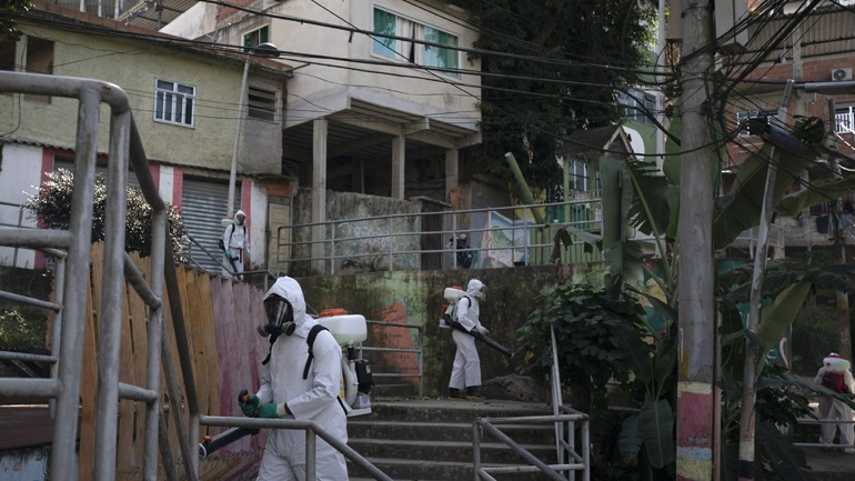 Covid-19: Πλησιάζουν τους 480.000 οι θάνατοι στη Βραζιλία