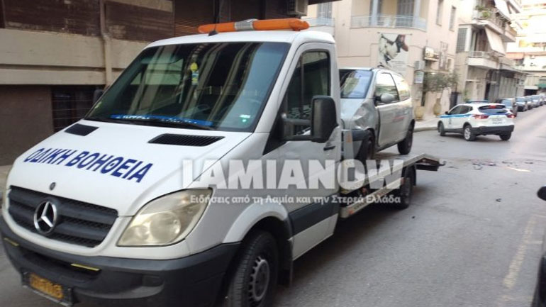 Τραγωδία τα ξημερώματα στη Λαμία: Νεκρός ένας νεαρός έπειτα από τροχαίο